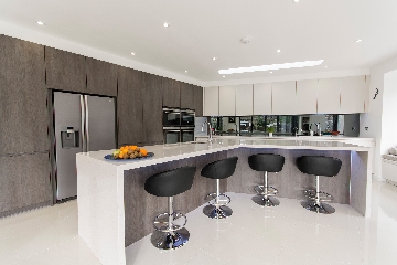 Luxury Handleless Kitchen