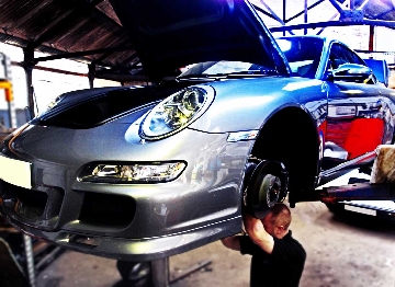 Porsche 997 water pipes repair