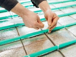 https://www.zestunderfloorheating.co.uk/ website