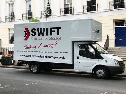 https://swiftremovals.co.uk/ website