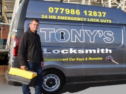 https://www.tonyslocksmith.com/ website